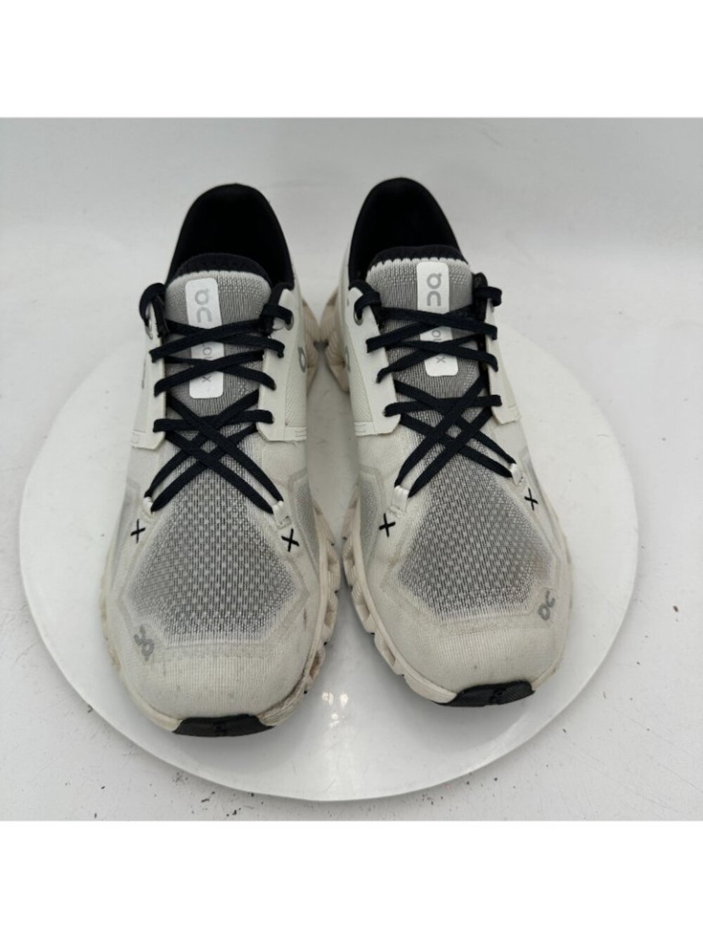 On Cloud X 3 Swiss Engineering Women Size 10  60.98697 White Black Shoes - Picture 3 of 11